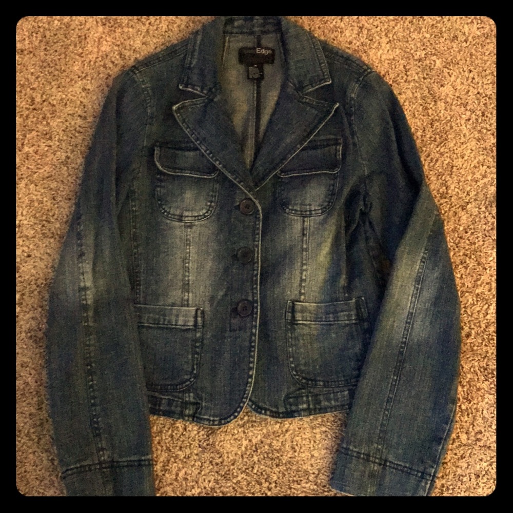 Outer Edge stretchy jean jacket size medium
